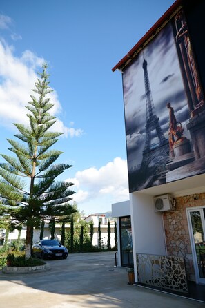 Façade de l’hébergement