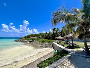 Beach nearby, sun-loungers, beach towels