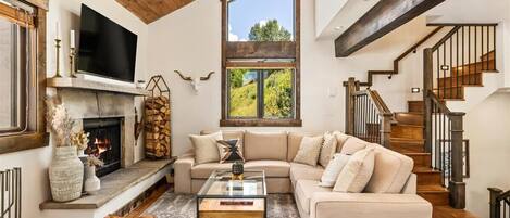 Televisión, chimenea, Netflix, Hulu