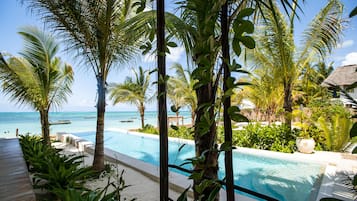 Outdoor pool, sun loungers