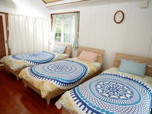 3 bedrooms, desk, free WiFi, bed sheets