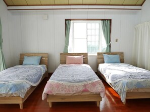3 Schlafzimmer, Schreibtisch, kostenloses WLAN, Bettwäsche