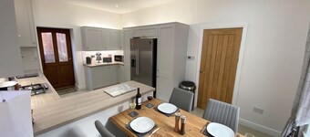 Bathmans Cottage - Newly refurbished Matlock house on edge of the Peak District