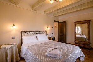 6 camere