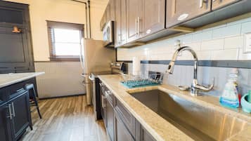 Grand House | Private kitchen | Full-size fridge, microwave, oven, cookware/dishes/utensils