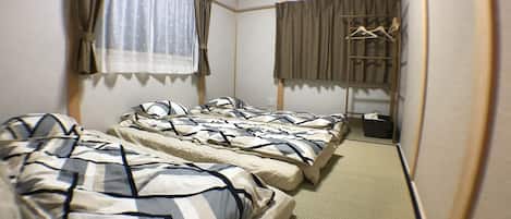 2 habitaciones, escritorio, wifi gratis y ropa de cama