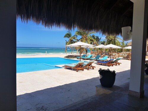 Luxurious Condo on Cana Bay Golf Course w/ private Beach Club next to Hard Rock