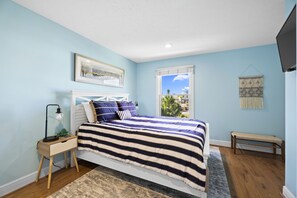 2 bedrooms, travel crib, free WiFi, bed sheets