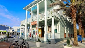 Unclassified image, 4 of 34, button - On Cloud 9 | Gulf-Front, Private Beach (Santa Rosa Beach)