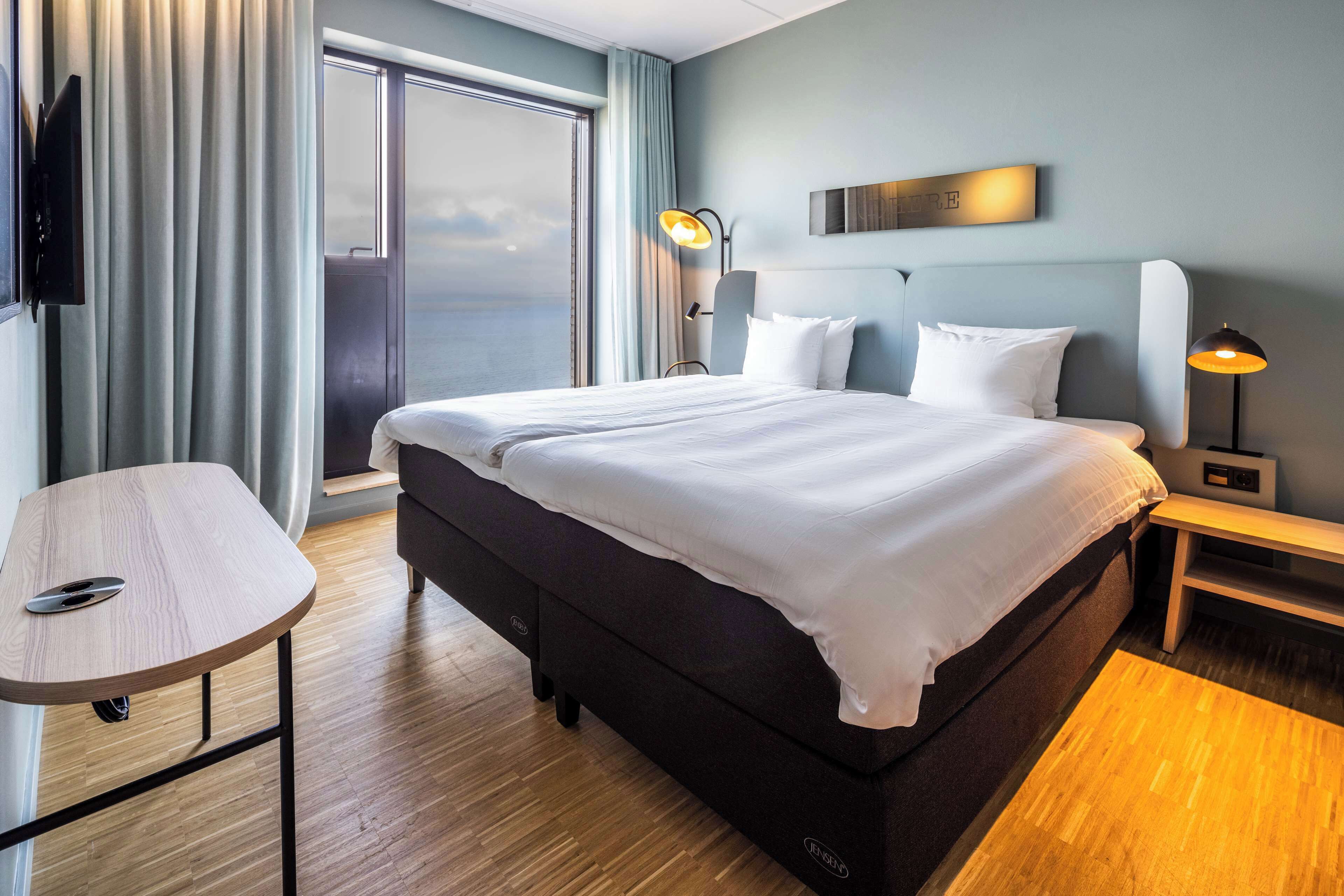 suite (master - wellness & pool excluded) | 1 bedroom, in-room safe, bed sheets