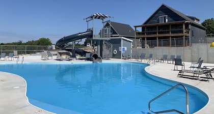 Branson Oasis (entire home)