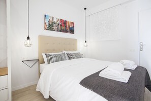 1 bedroom, iron/ironing board, free WiFi - Beachfront Penthouse ZG3K0 (Castelldefels)