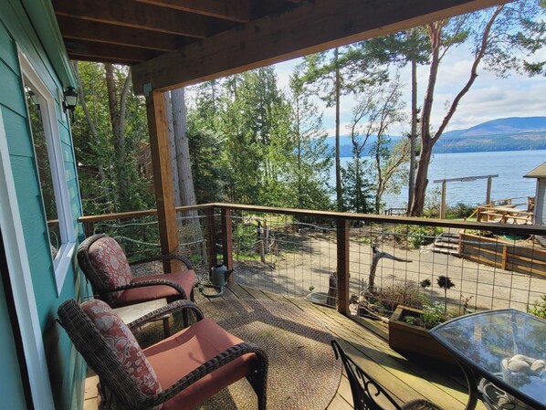 Terrace/patio - Serene Sunset Suite on Historic Discovery Bay (Port Townsend)