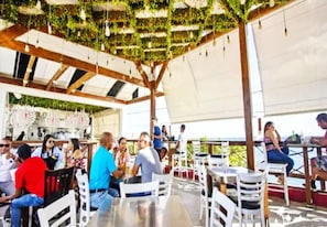 Bar sur la plage