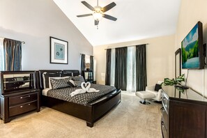 7 habitaciones, tabla de planchar con plancha y wifi gratis 