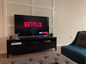 Smart-TV, Videospiele, DVD-Player