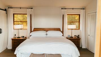 4 makuuhuonetta, vauvan matkasänky, Wi-Fi, vuodevaatteet