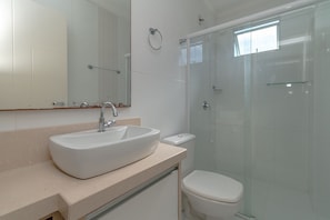 Appartamento Basic | Bagno | Doccia