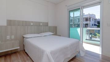 Apartamento básico | 3 quartos, Wi-Fi de cortesia