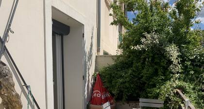 Waterfront house facing the medieval town of AIGUES-MORTES.