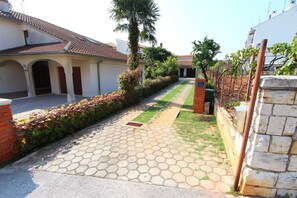 Property grounds - ANTOLOVIC Studio with Terrace (Rovinj)