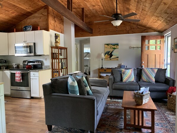 Smart TV, DVD player, books, video library