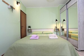 1 bedroom, free WiFi, bed sheets - RAJCI Studio with terrace (Rovinj)