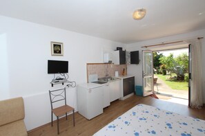 1 bedroom, iron/ironing board, free WiFi, bed sheets - ROSANNA Studio with Terrace (Rovinj)