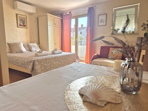 1 bedroom, free WiFi, bed sheets