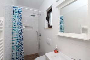 Hair dryer, towels