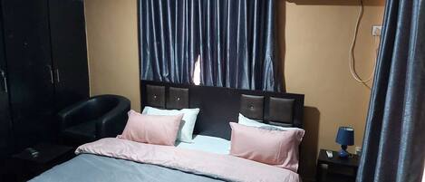 3 bedrooms, internet