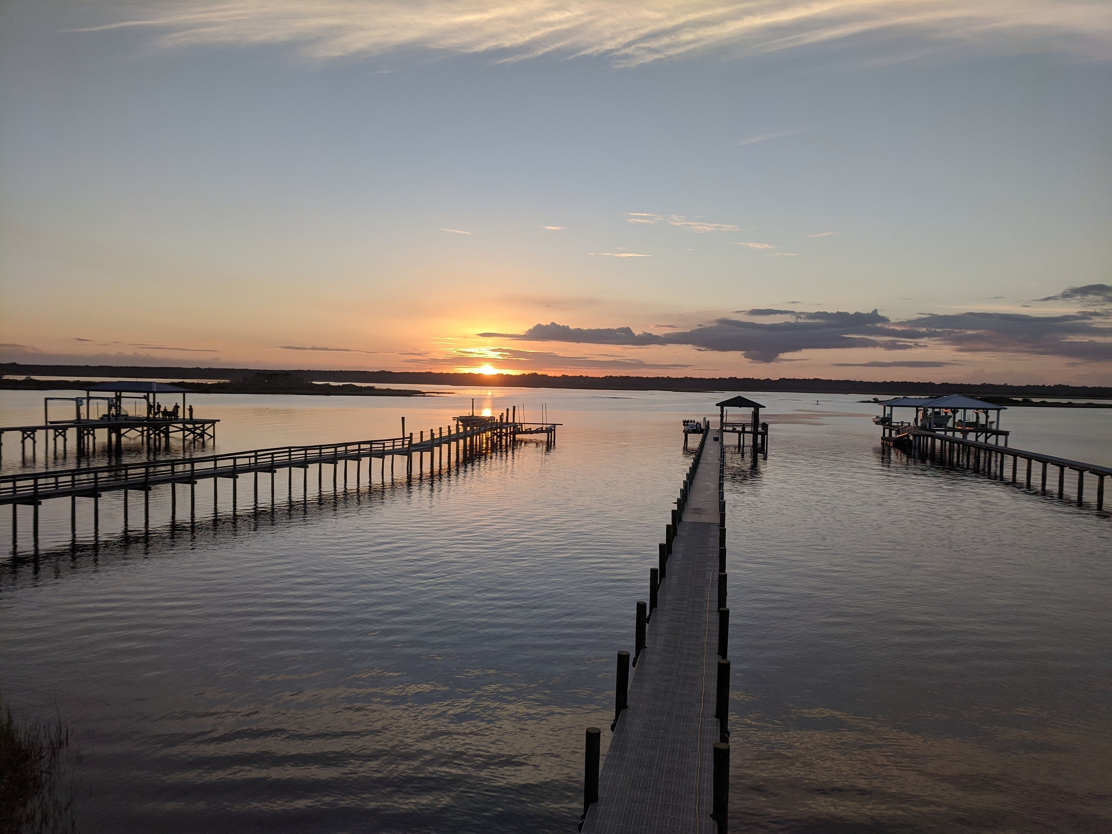 Plage à proximité, chaise longue, serviettes de plage