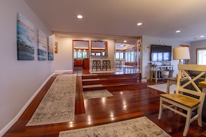 Interior - Serenity Bay-Spacious House-Prv Pool-6 bdrms-5baths-Hot Tub-AskAbout 2NightStays (Lexington Park)