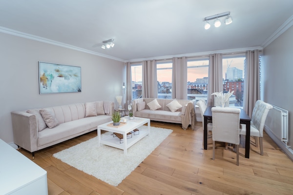 Royal Apartment, Accessible, Ensuite | Interior