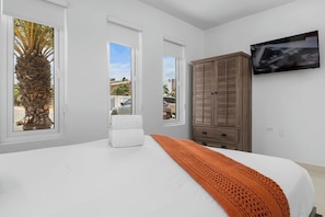 3 chambres, fer et planche à repasser, Wi-Fi, draps fournis