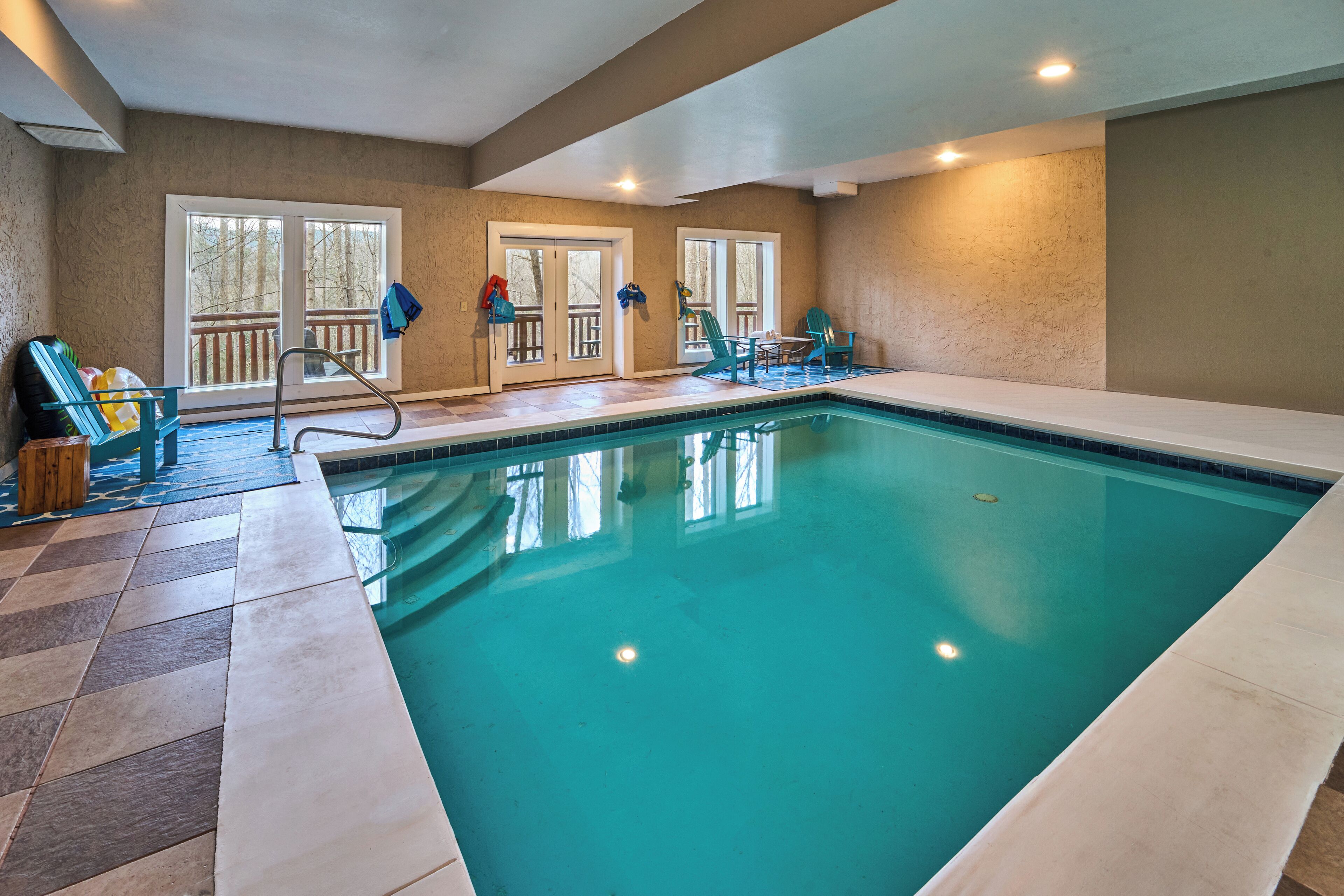 Piscina interna, piscina aquecida