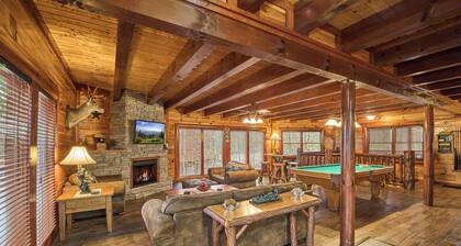 3bd/4ba on Acre/Indoor Heated Pool/ Theater/Hot Tub/Billiards/Wifi/FirePit/Hike