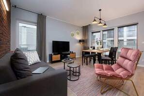 TV - Mostowa 23A | Unique Apartment | Parking (Poznan)