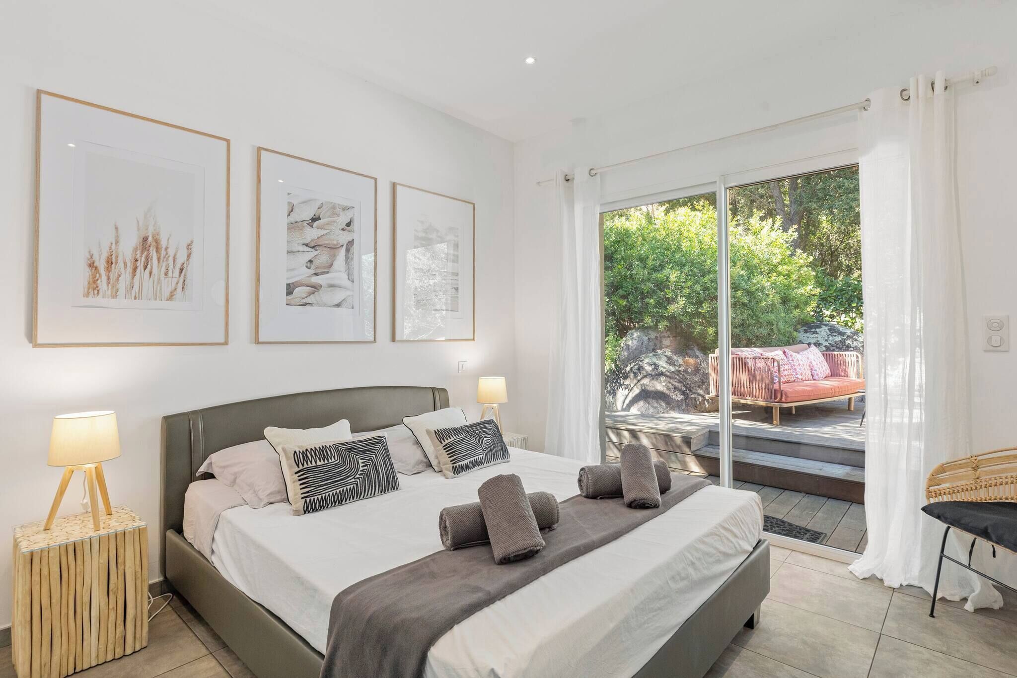 4 chambres, fer et planche à repasser, Wi-Fi gratuit, draps fournis