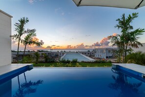 Outdoor pool - Westmoreland Hills 25 (St James)