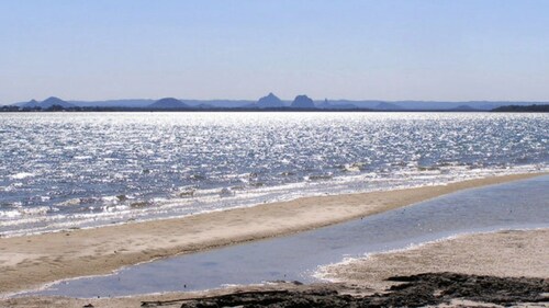 Bribie Escape, Top Floor Unit with Waterviews