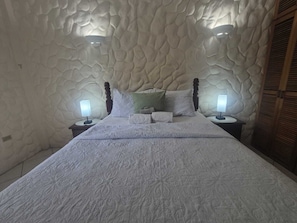 1 bedroom, iron/ironing board, travel cot, free WiFi - Beachfront 1 Bedroom Apartment on Courland Bay with Salt Water Pool. (Black Rock)