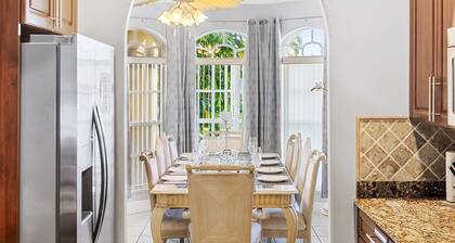 6 Bedrooms 4 baths Dream Pool Home near Vanderbilt Beach Naples Florida