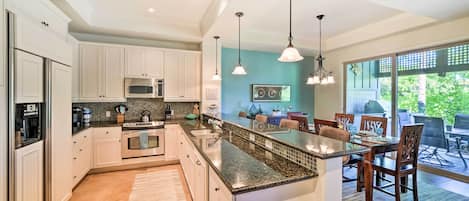 Fridge, microwave, stovetop, dishwasher