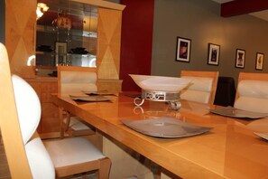 Dining - Green Lane Retreat  (Wake Forest)