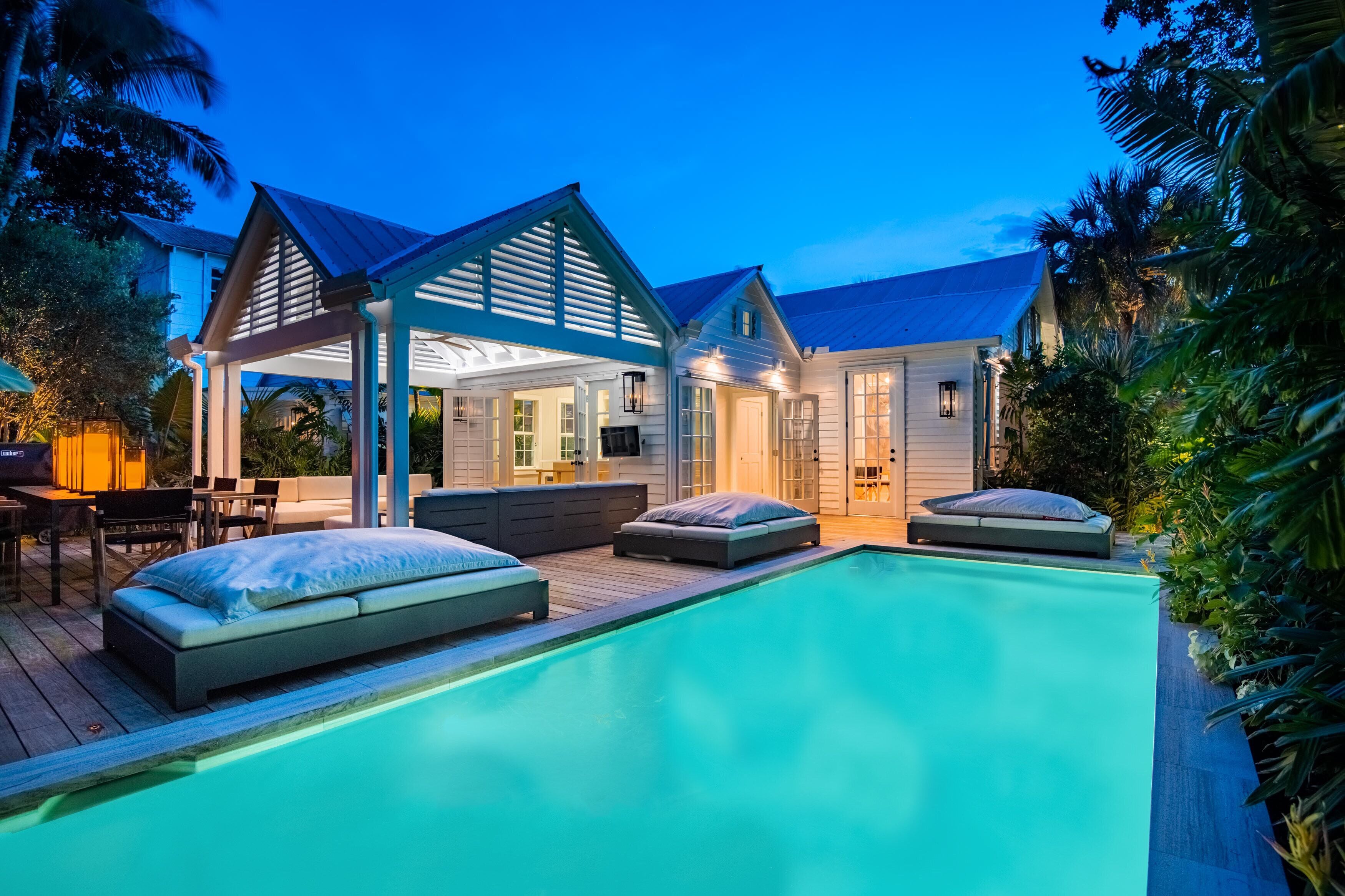 NEW LISTING Old Town Private Pool in Garden Of Eden tropical spa-like  Oasis