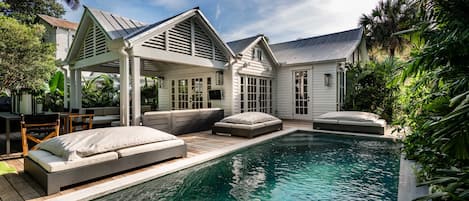 Outdoor pool, a heated pool