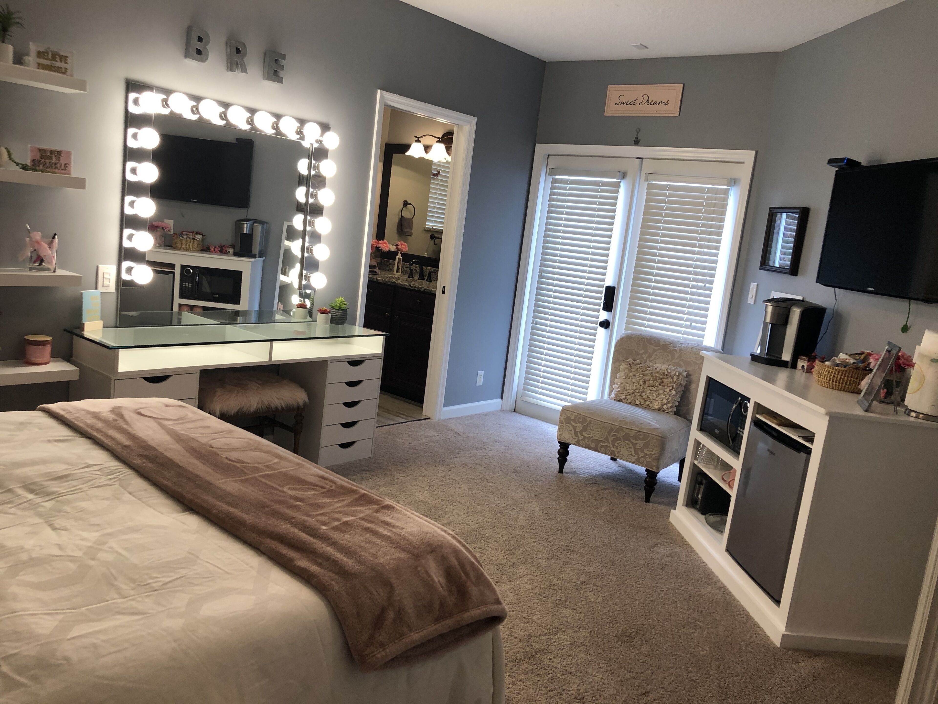 1 makuuhuone, silitysrauta/-lauta, Wi-Fi, vuodevaatteet