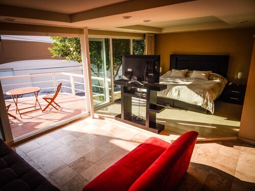 Confortable Casa con Jardín en Paso y Troncoso