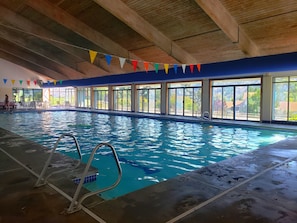 Piscina coperta, piscina all'aperto